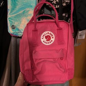 Fjallraven Flamingo Pink Crossbody Sling Bag 👛